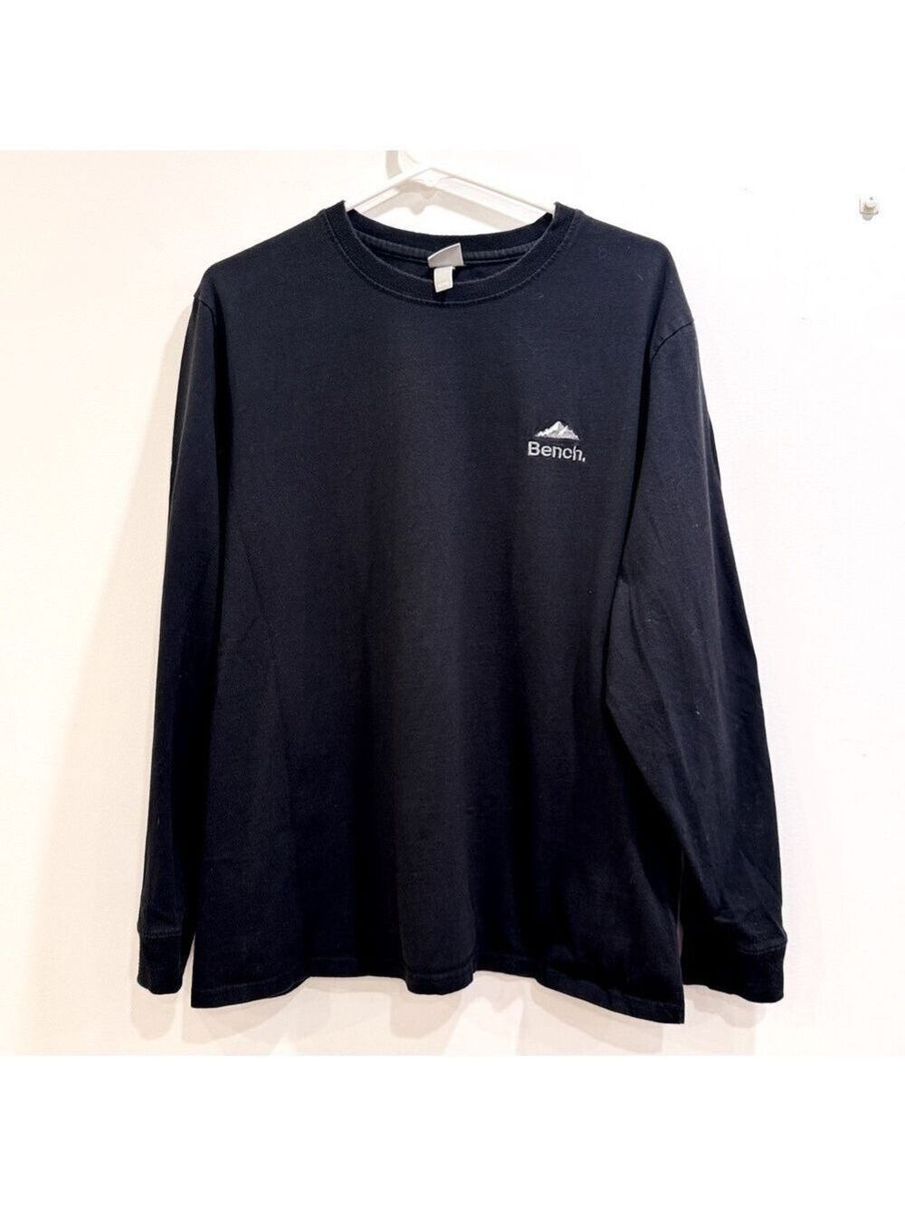Bench Men's Black Long Sleeve sweat Shirt